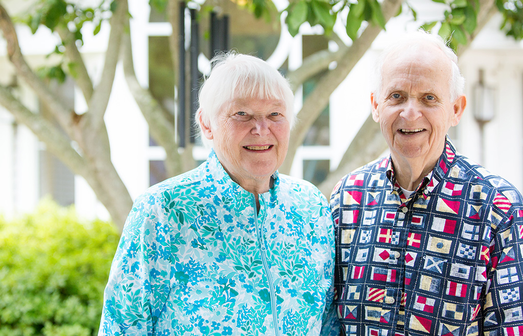 collington-couple-outside