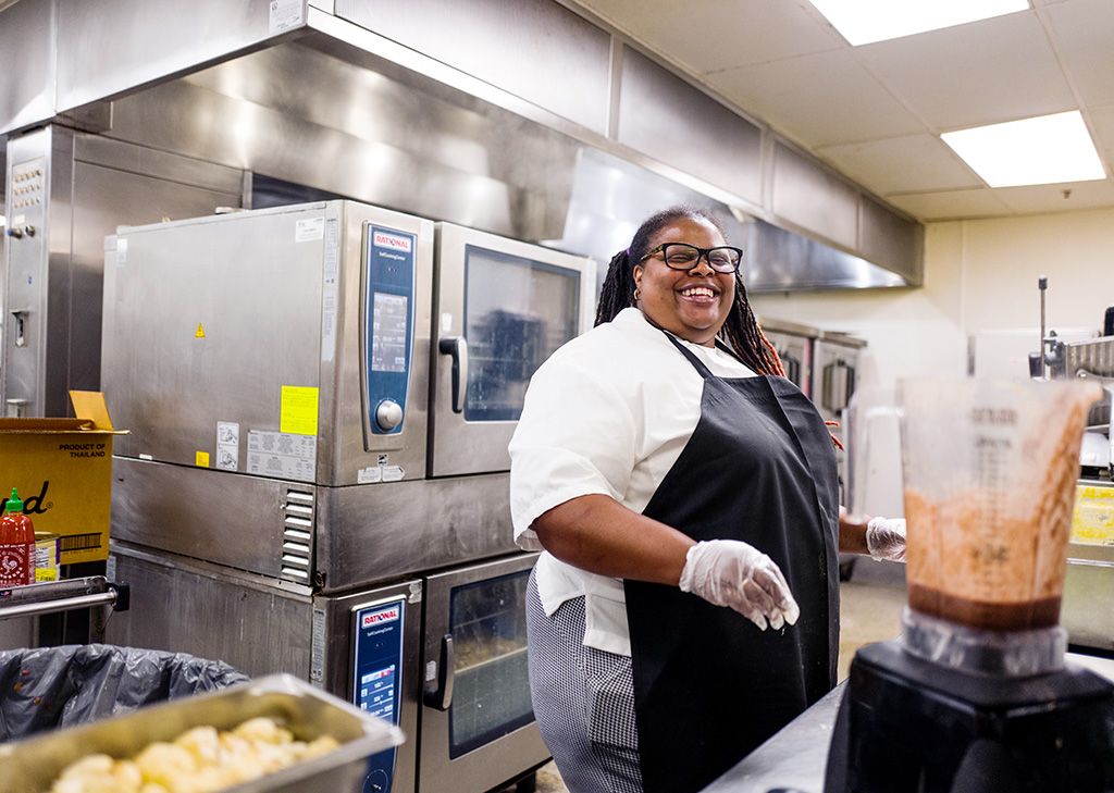 collington-dining-cook
